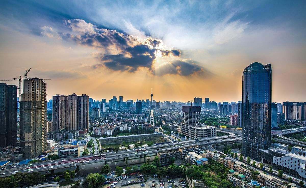 西南鋁再造競(jìng)爭新優(yōu)勢(shì) 實(shí)現(xiàn)新一輪高質(zhì)量發(fā)展